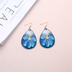 Acrylic earrings with teardrop-shaped flowers - GrandNonStop
